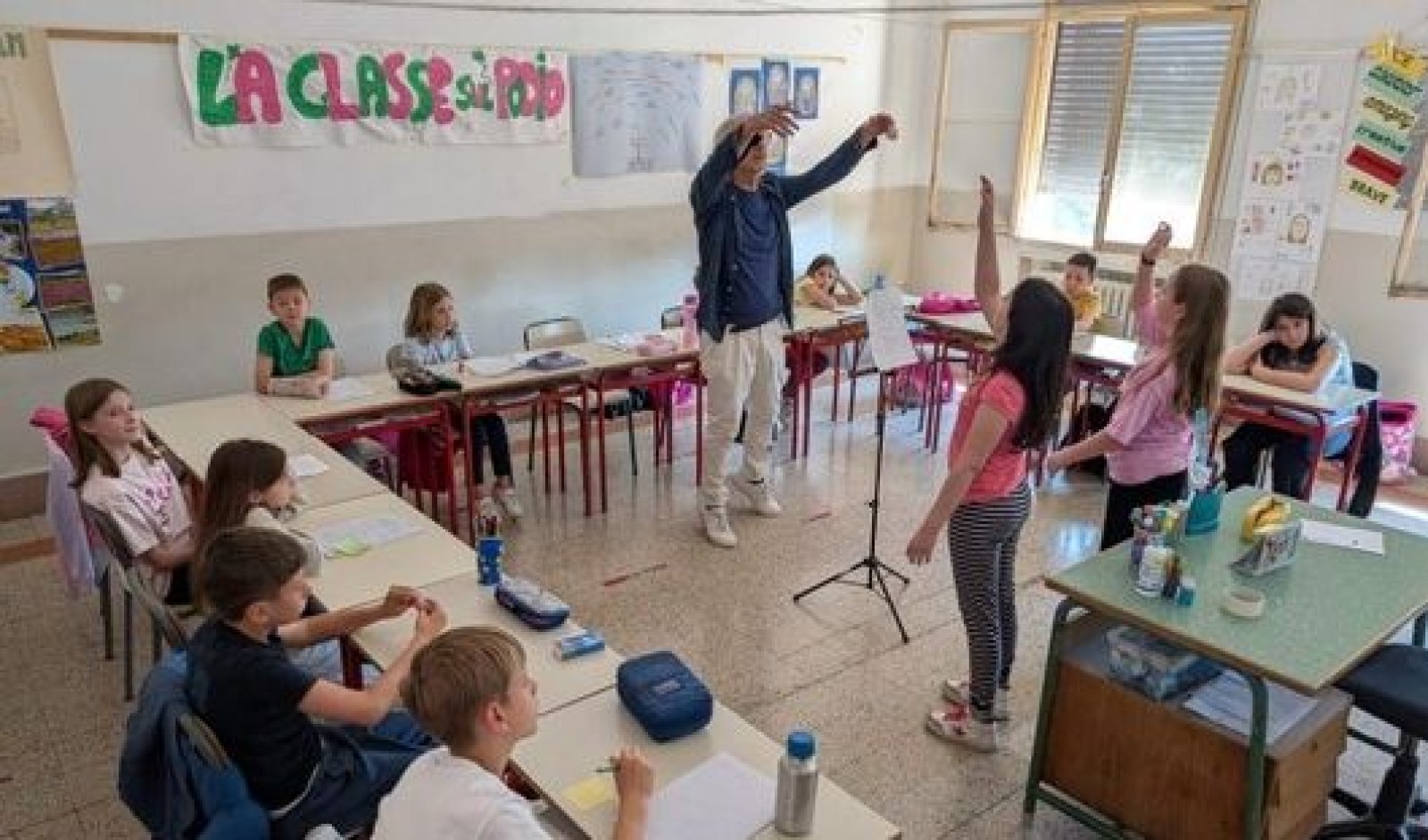 Un'immagine generica segnaposto con angoli arrotondati in una figura.