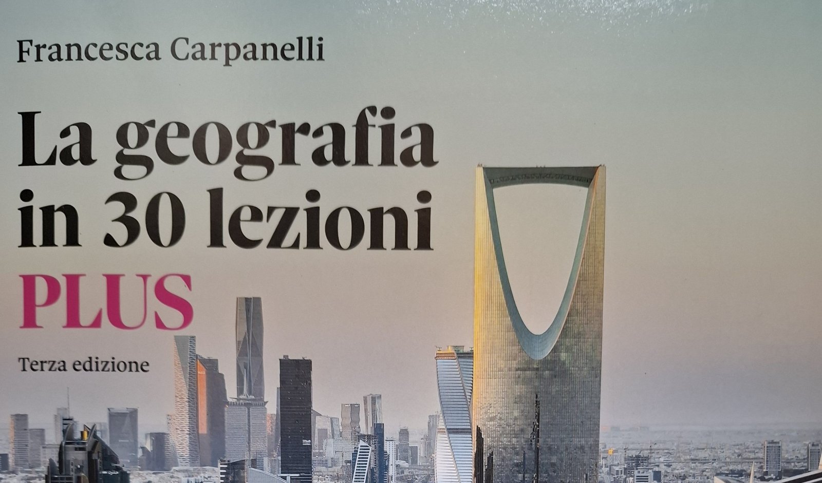 Un'immagine generica segnaposto con angoli arrotondati in una figura.