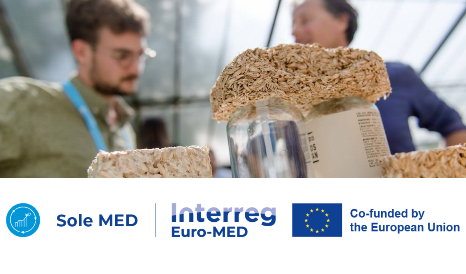 Un'immagine generica segnaposto con angoli arrotondati in una figura.