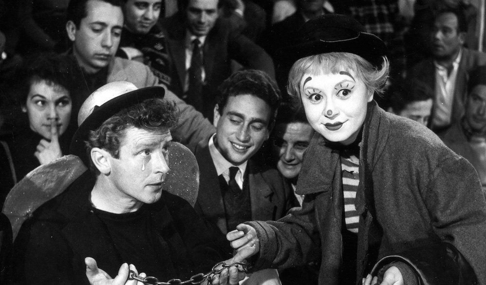 Un'immagine generica segnaposto con angoli arrotondati in una figura.