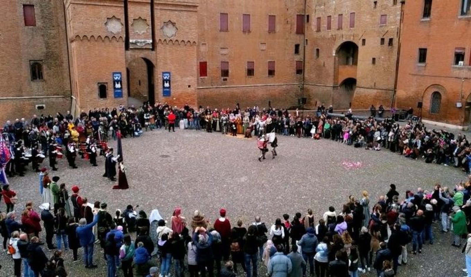 Un'immagine generica segnaposto con angoli arrotondati in una figura.