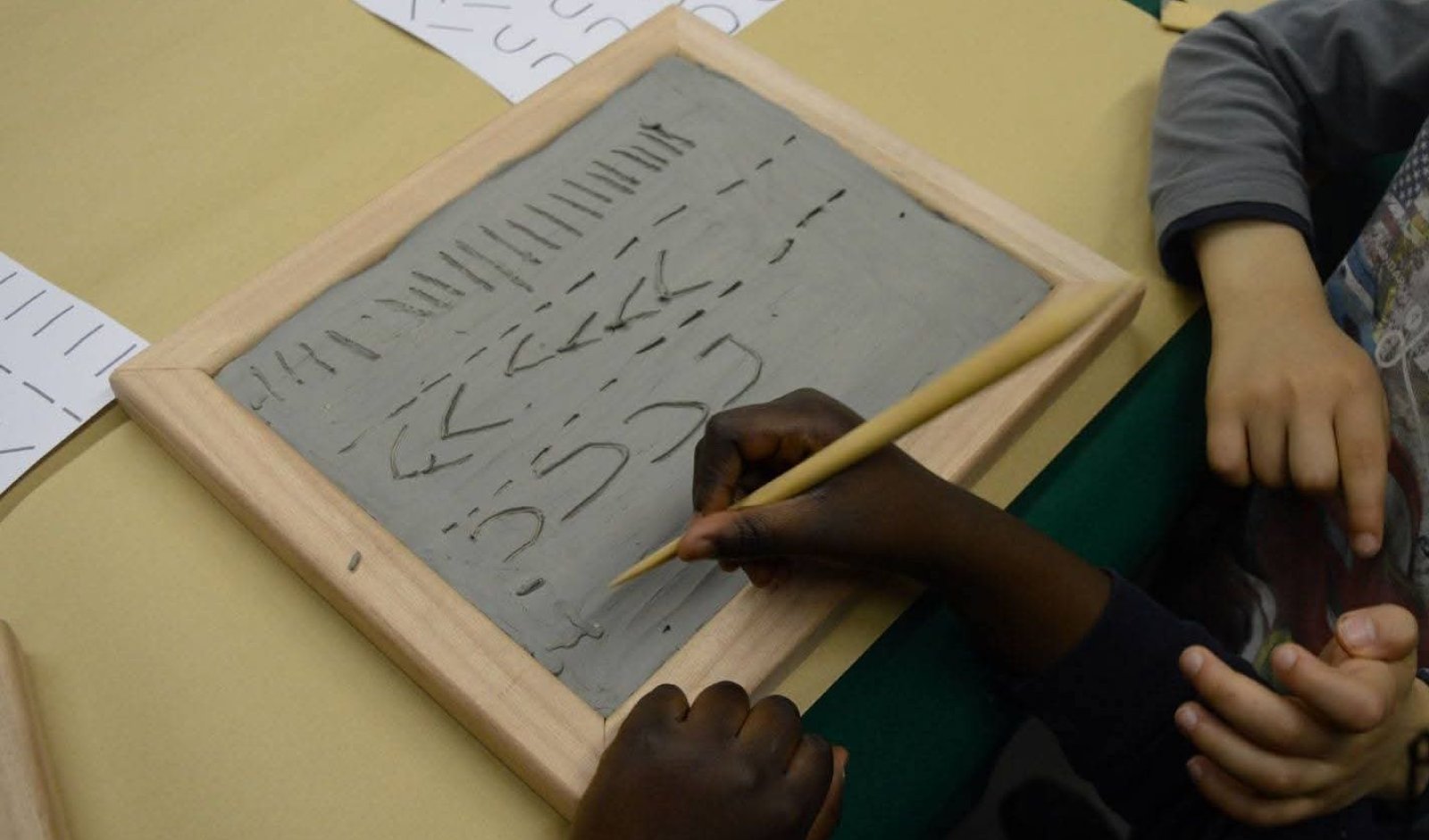 Un'immagine generica segnaposto con angoli arrotondati in una figura.